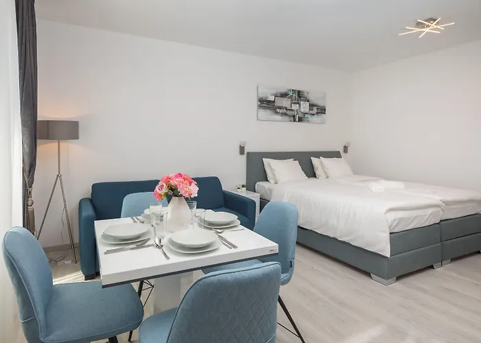 Luxury & Seven Affittacamere