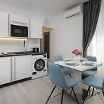 Guest house Luxury & Seven
