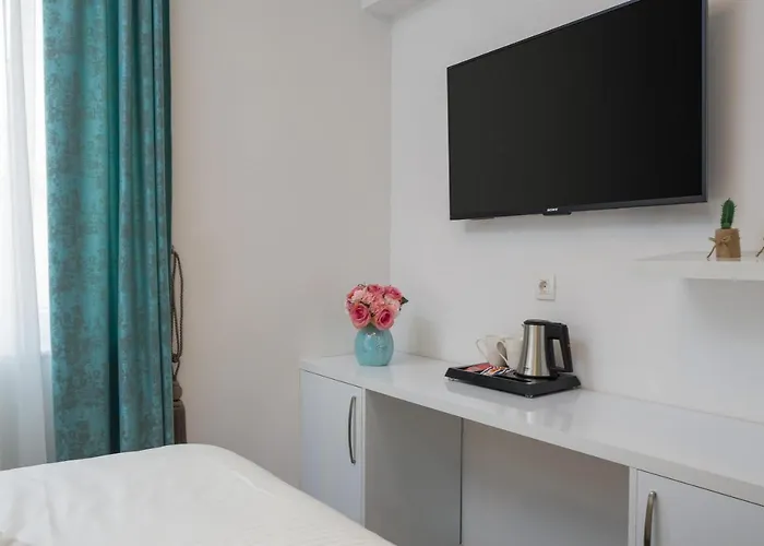 Luxury & Seven 4* Split